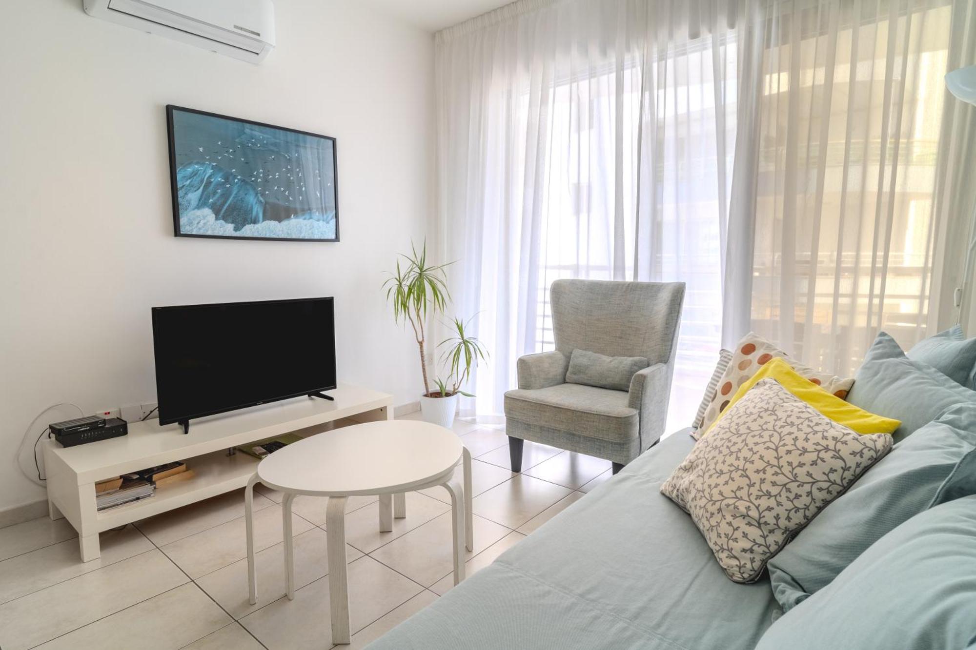 Violet Dusk City Center Flat Larnaca Zewnętrze zdjęcie